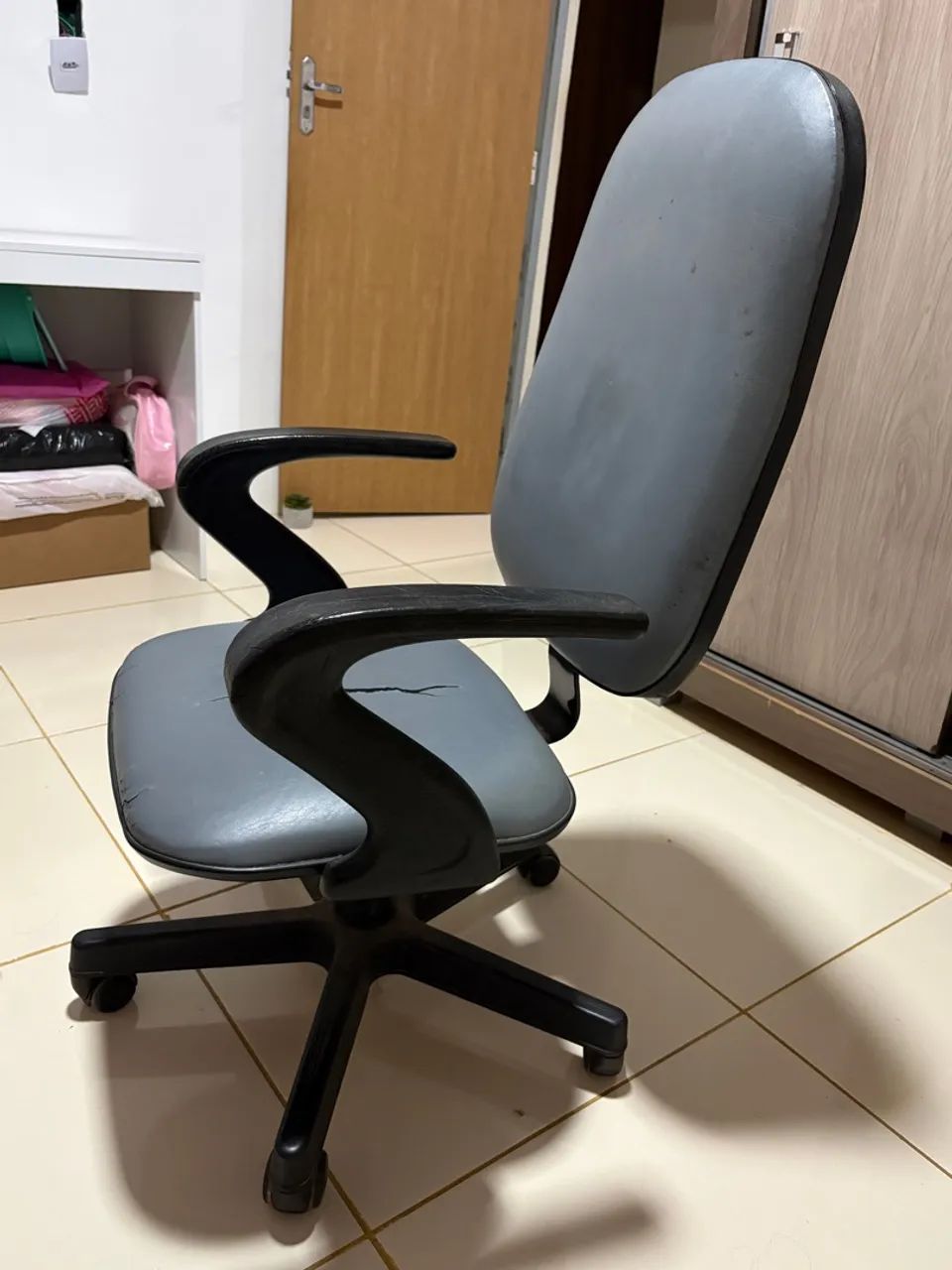 Cadeira de escritório  - Foto 4