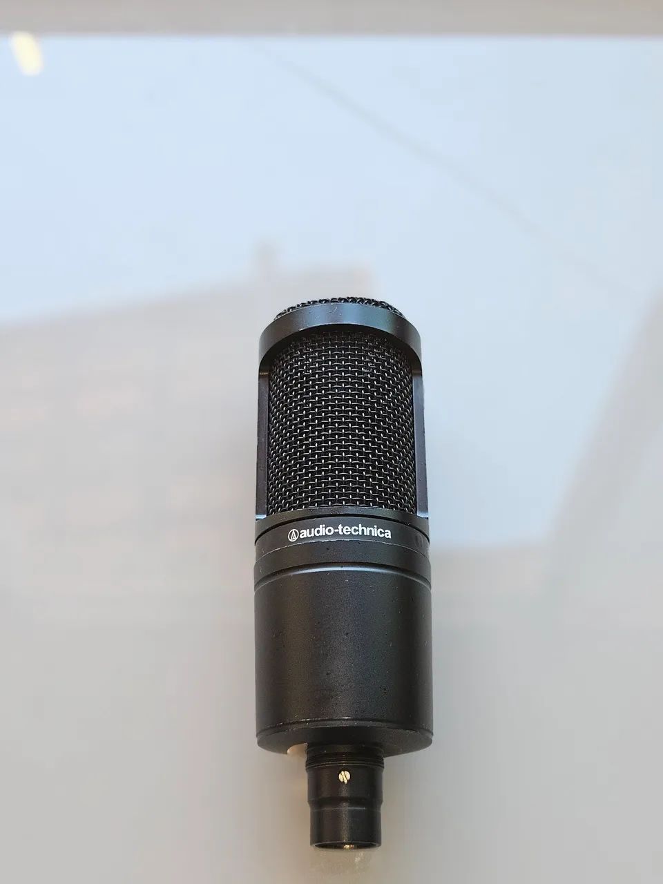 Microfone Audio-Technica AT2020 