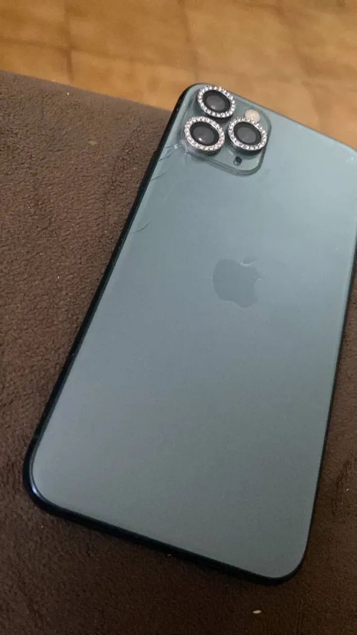 iPhone 11 pro 64GB impecável por 800