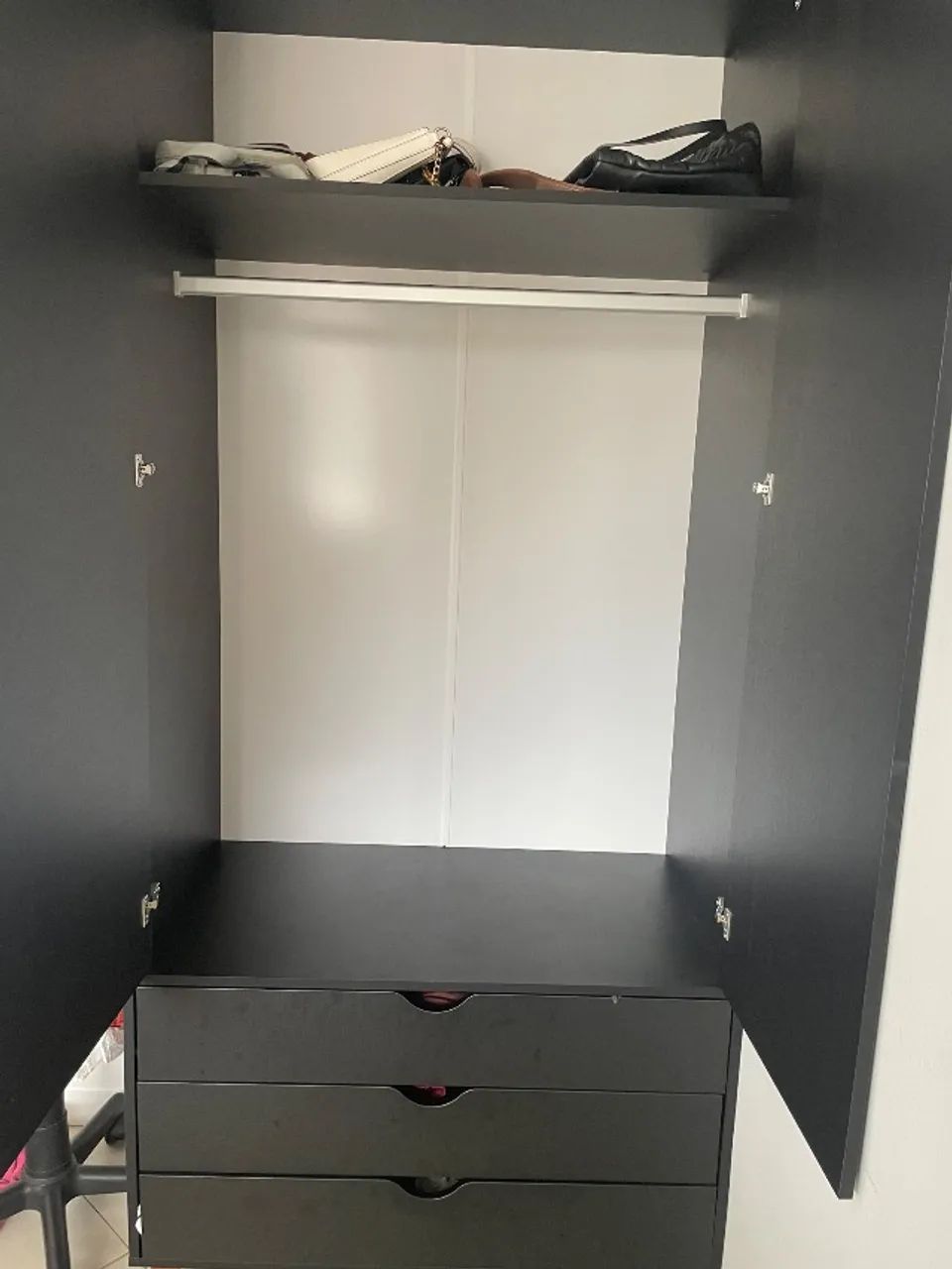 Cômoda e Guarda roupa recém comprados  - Foto 2