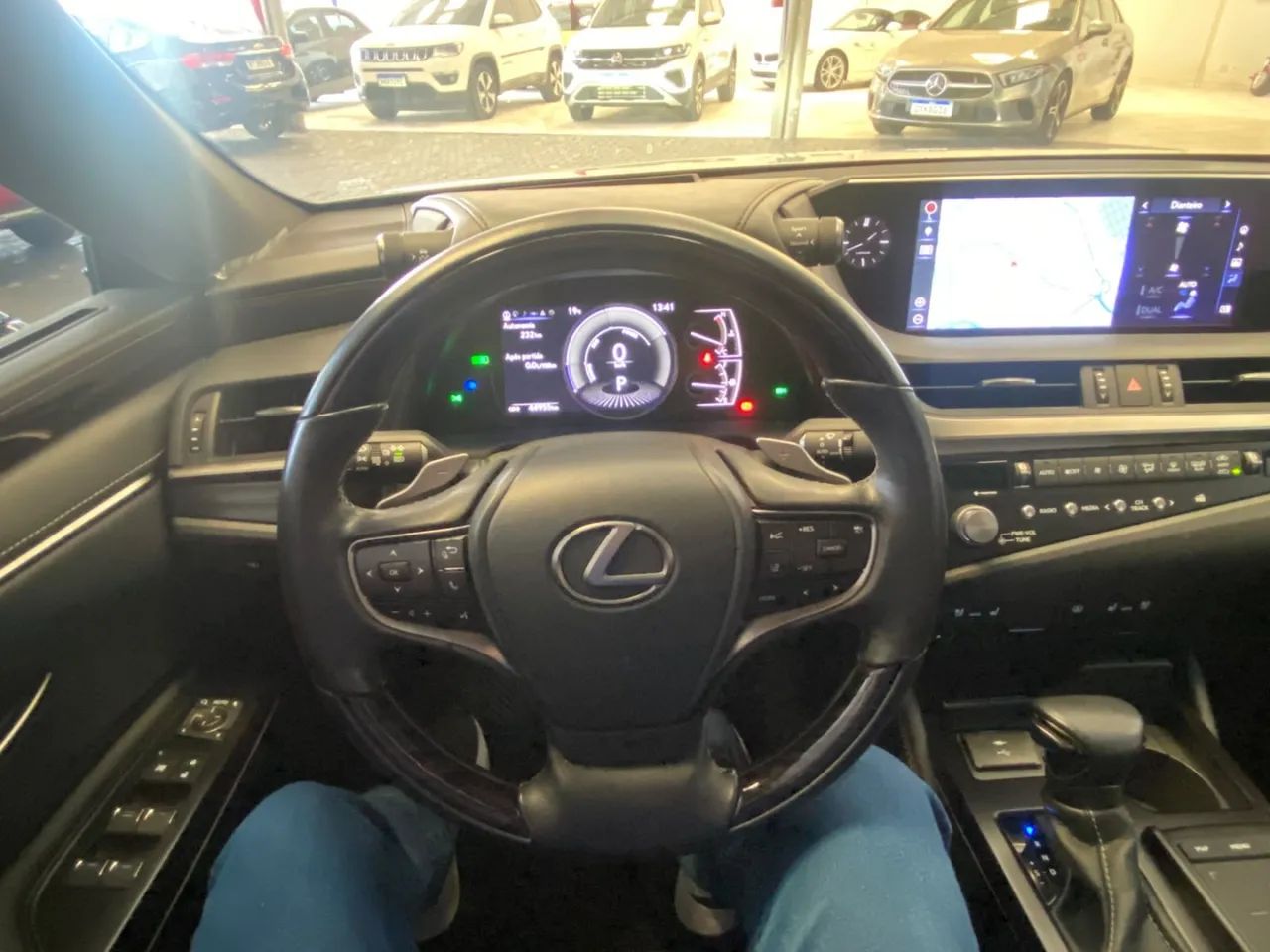 Lexus ES300h ES-300H ES300h 2.5 16V Aut. (hybrid), foto 15 de 20