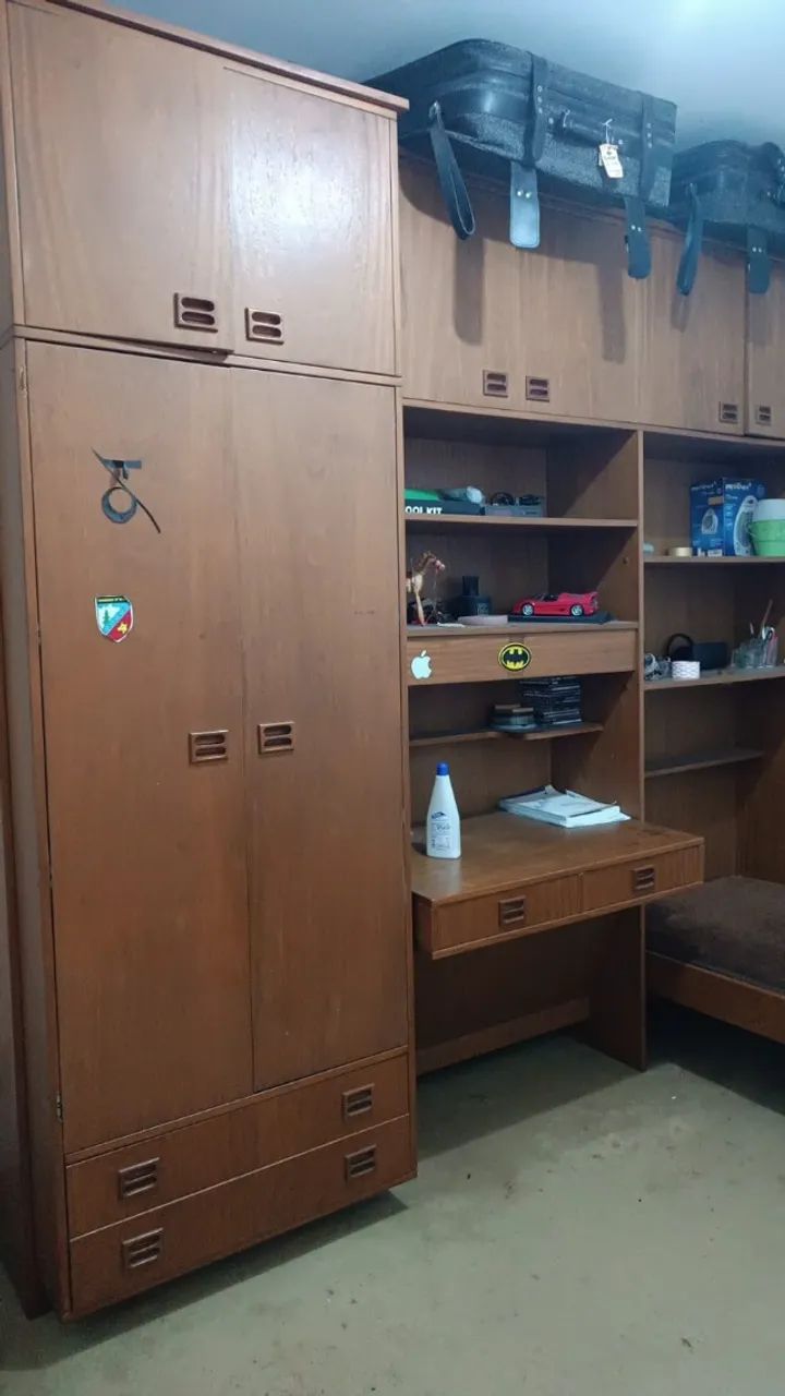  Guarda-roupa, Escrivaninha e Cama Solteiro - Móvel Integrado de Madeira Maciça