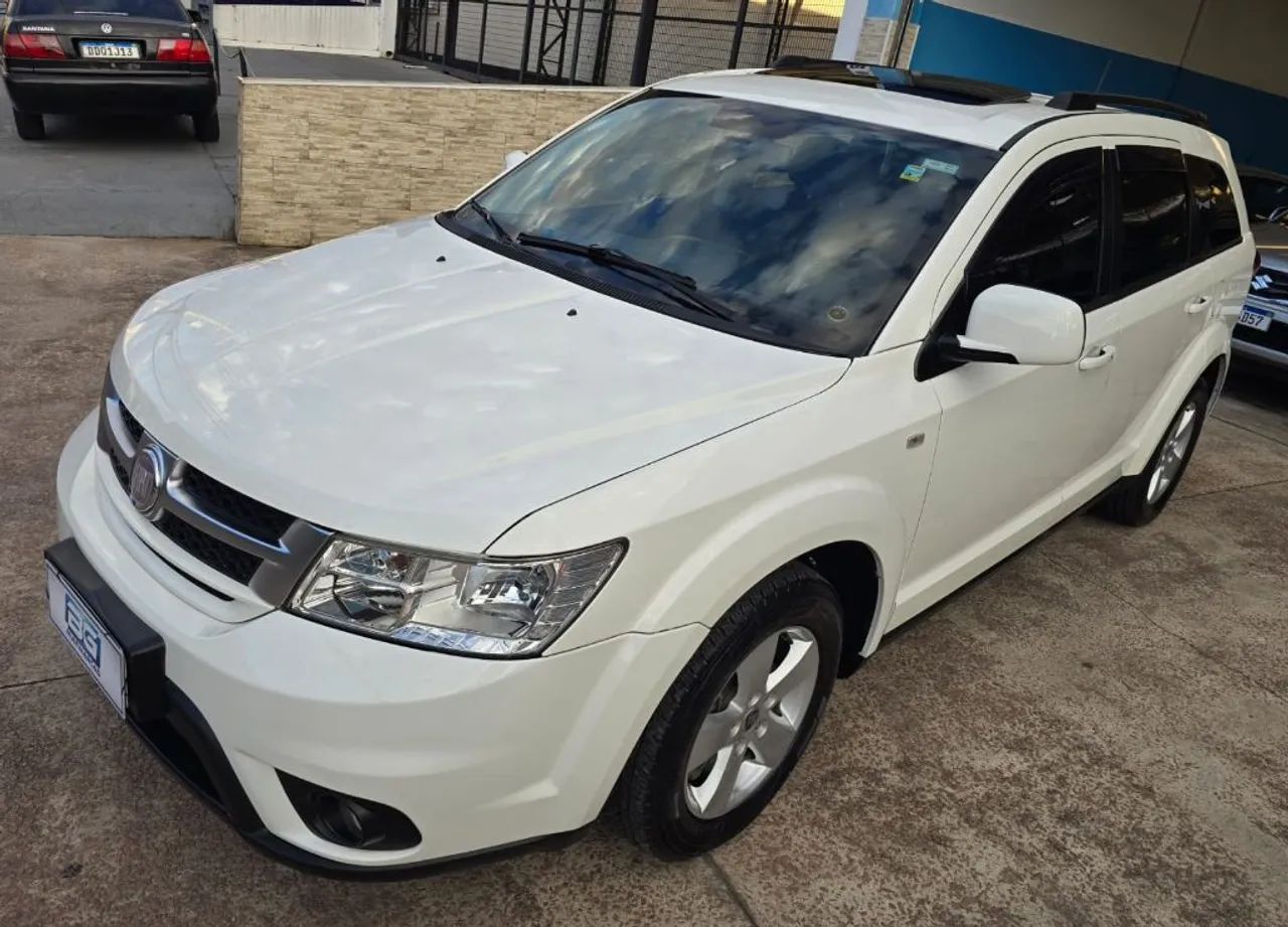 Fiat Freemont 2.4 16V 5P Aut. 2012 - Foto 5