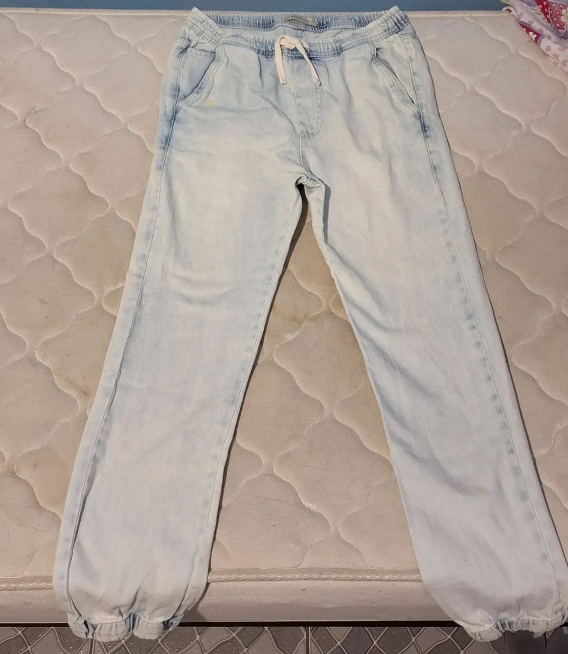calça jeans jogger 14 anos