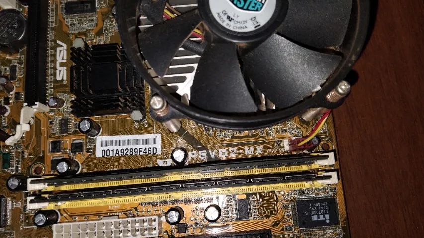 kit placa mae asus p5vd2-mx pentium E2140 1,5gb ram - Foto 5