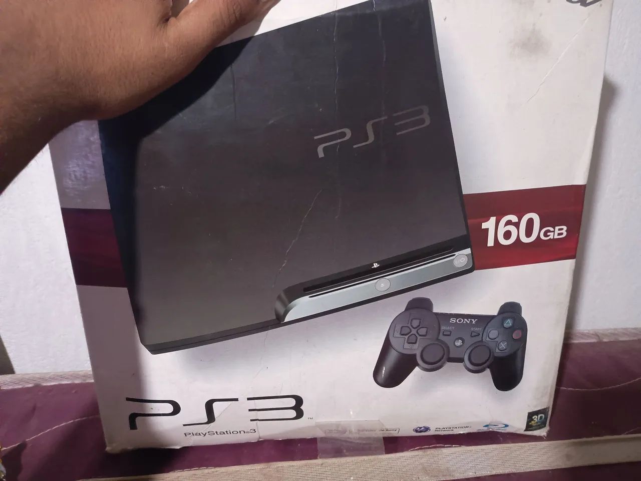 PS 3 Hen, com 3 controles, 1 jogo em Mídia física, e a caixa, pegando 100% é só pegar e jg