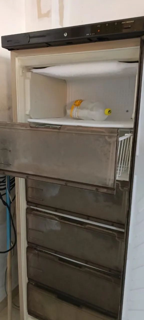 Freezer Vertical Usado - Funcionando Perfeitamente - Foto 3