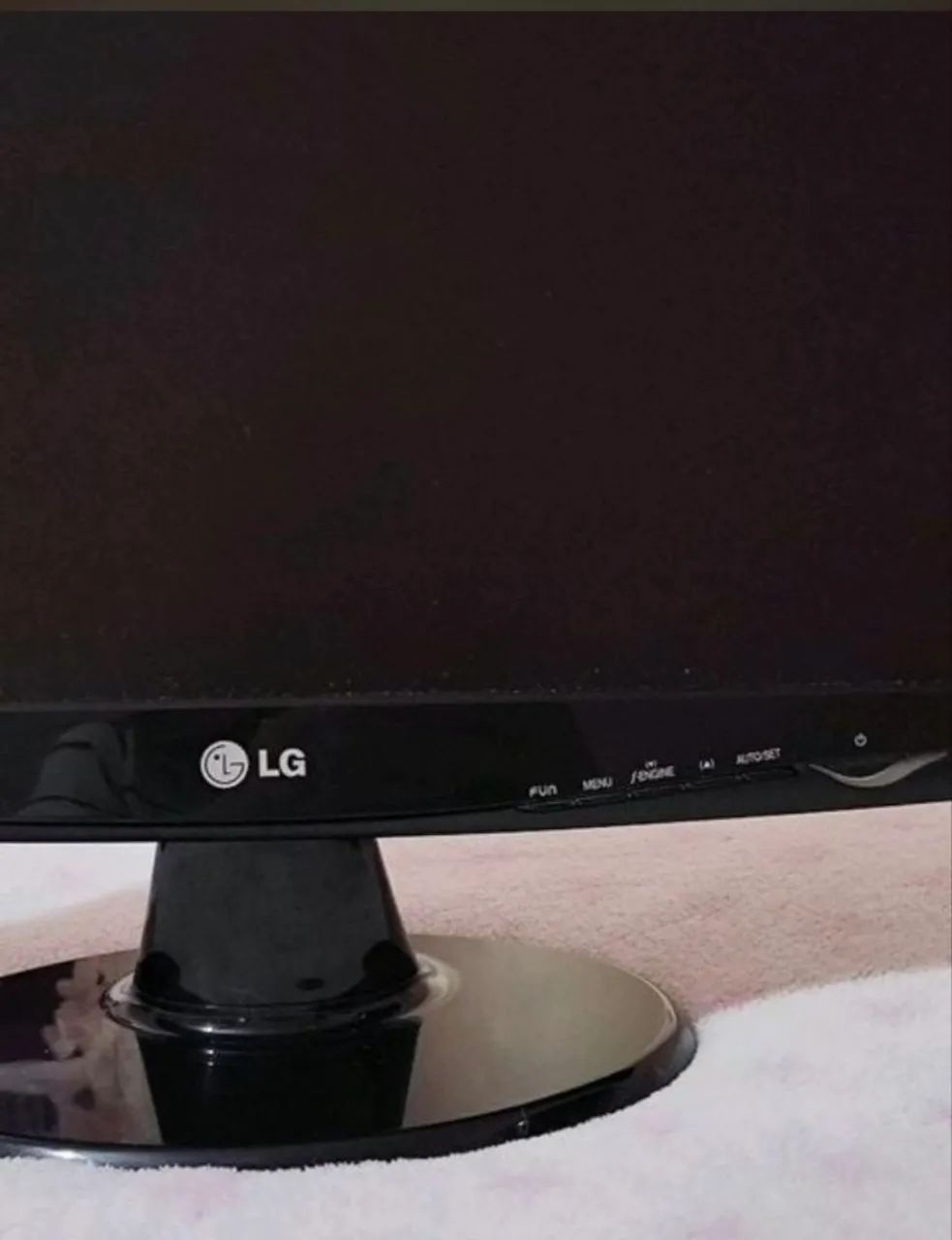 LG Flatron W1943C-PF 18.5 polegadas 1366 x 768 pixels - Foto 2