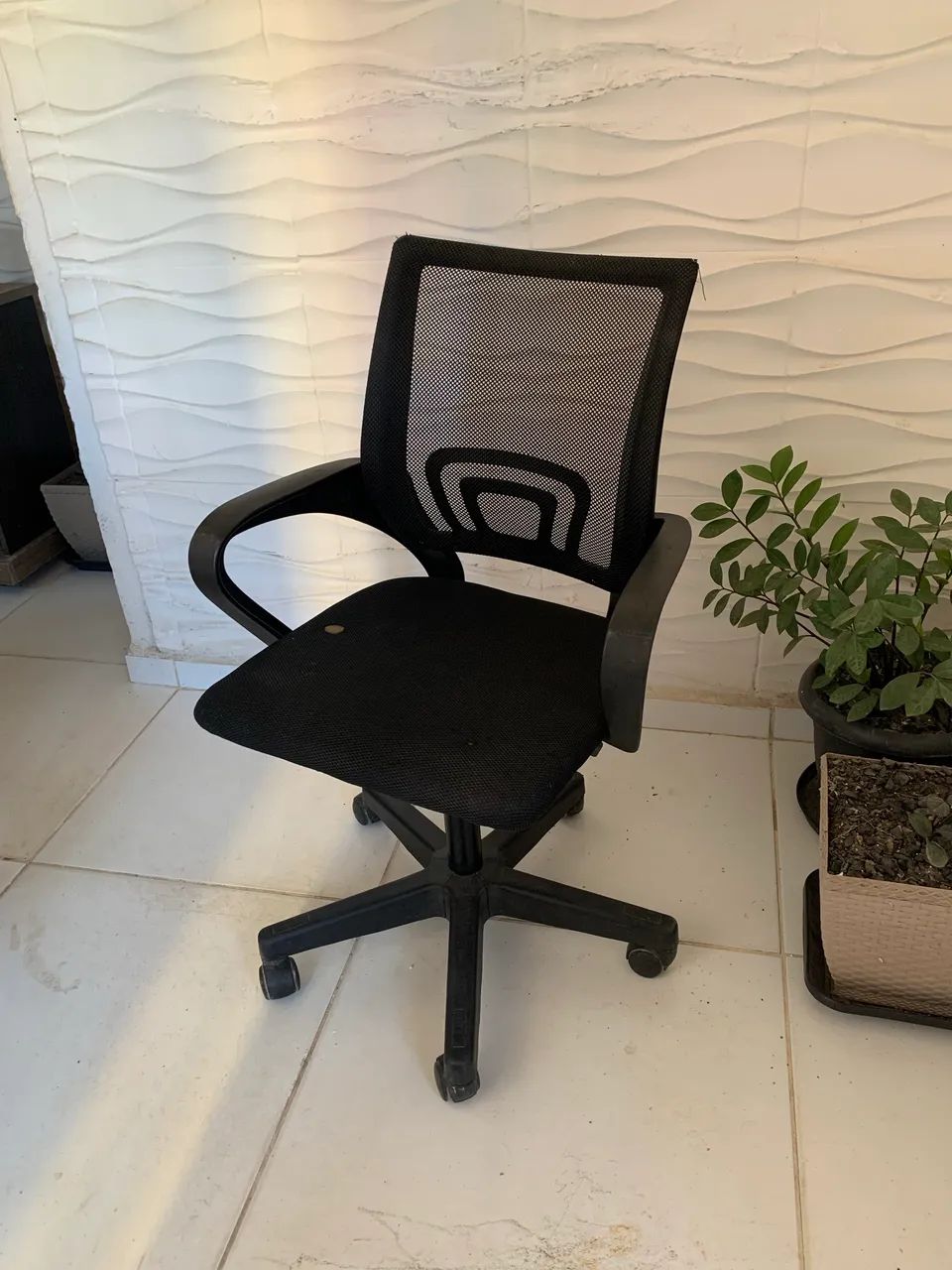 Office chair for negotiations