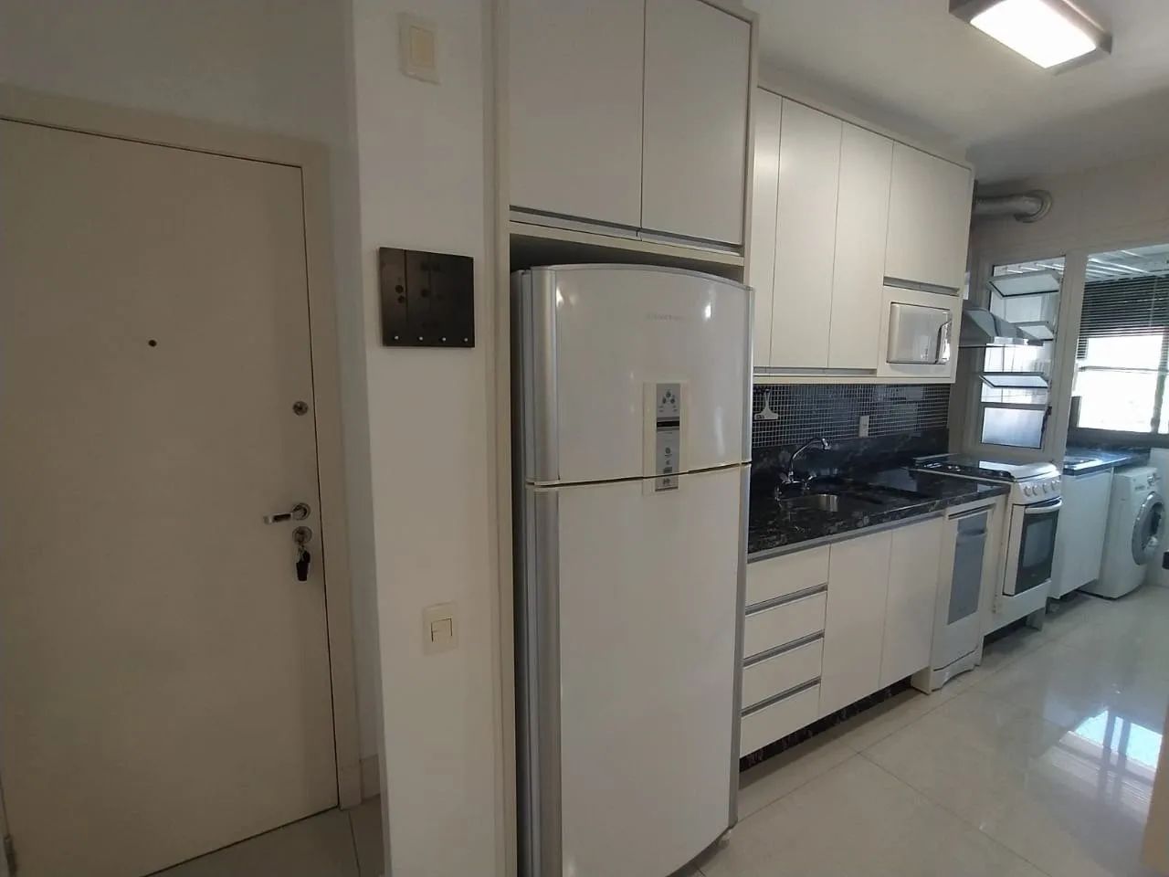 Apartamento com 3 quartos - Foto 2