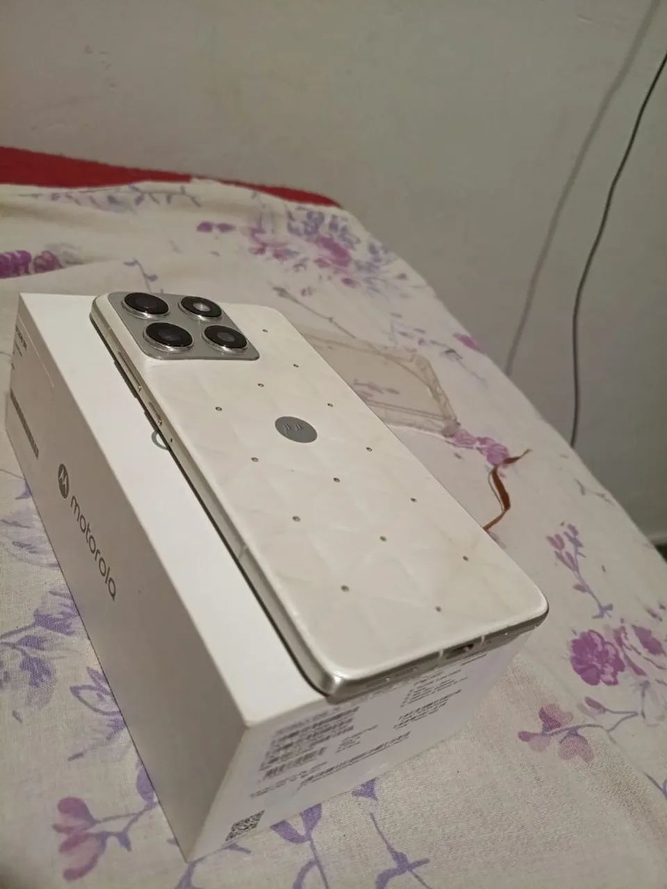 Vende-se um Edge 70 Crystal by Swarovski