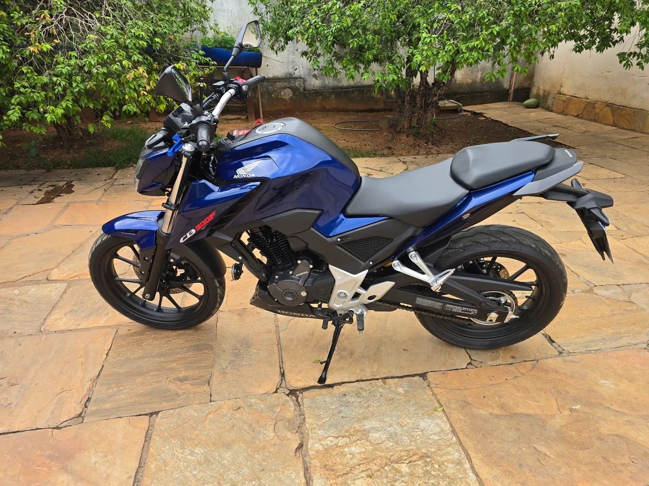 Cb300f 2026 estado de zero - Foto 2