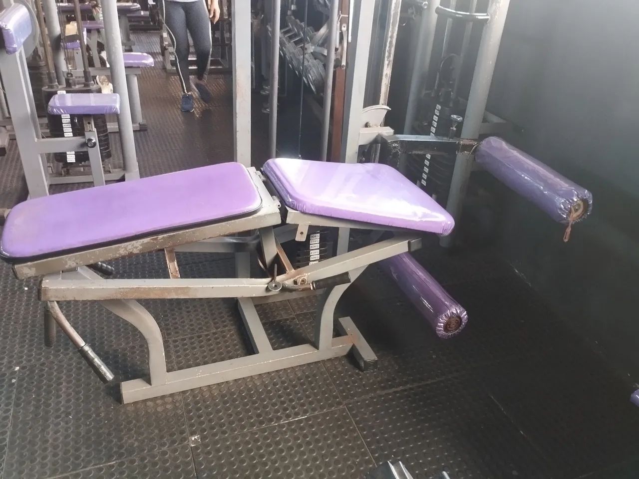 Cadeira extensora e mesa flexora conjugada!