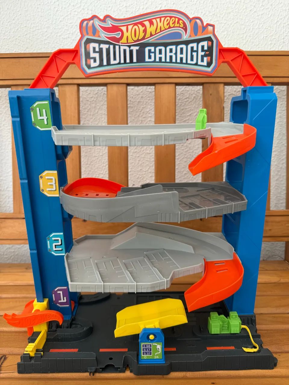 Stunt Garage Hot Whells