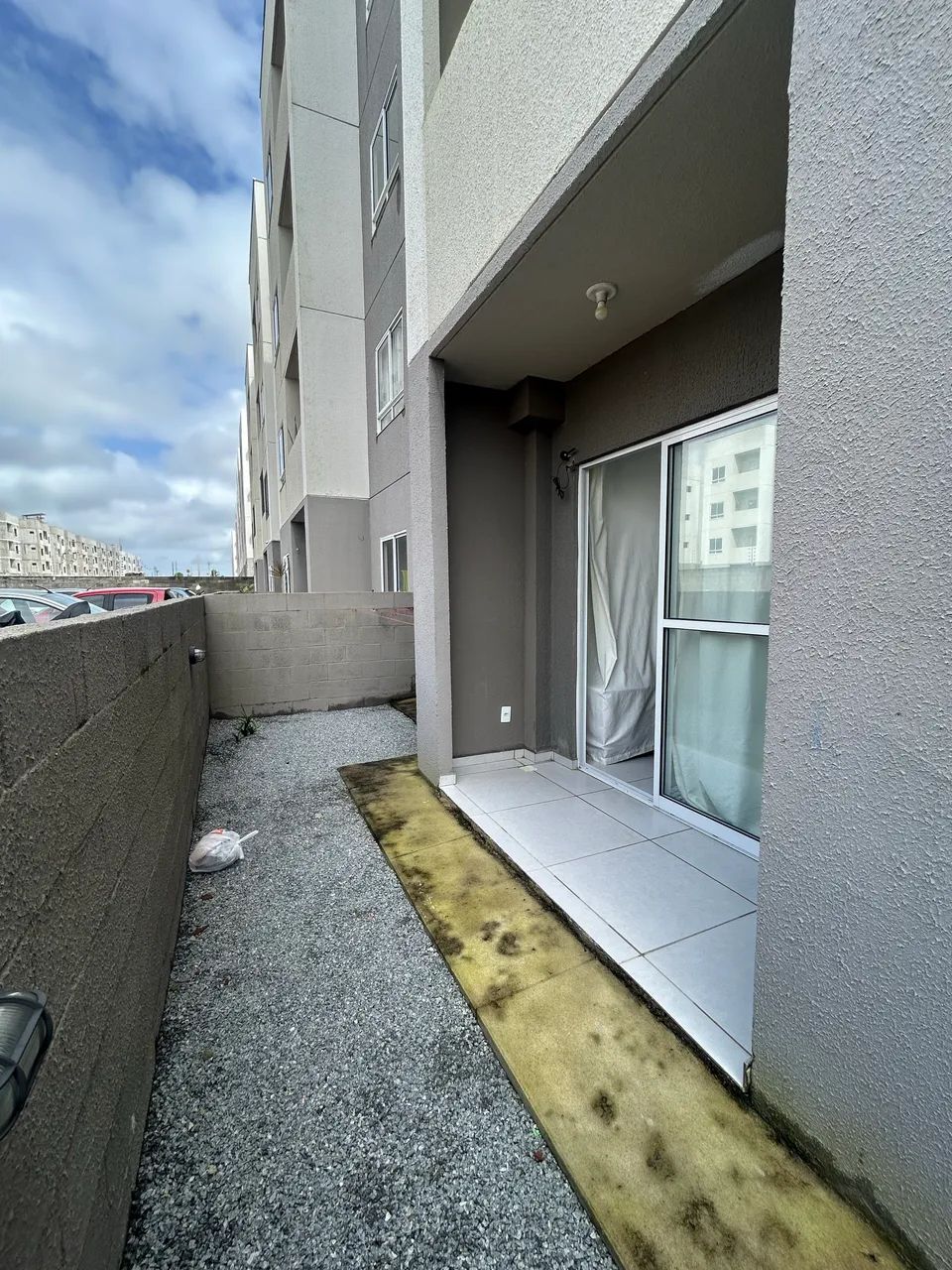 APARTAMENTO TÉRREO PARA ALUGAR 