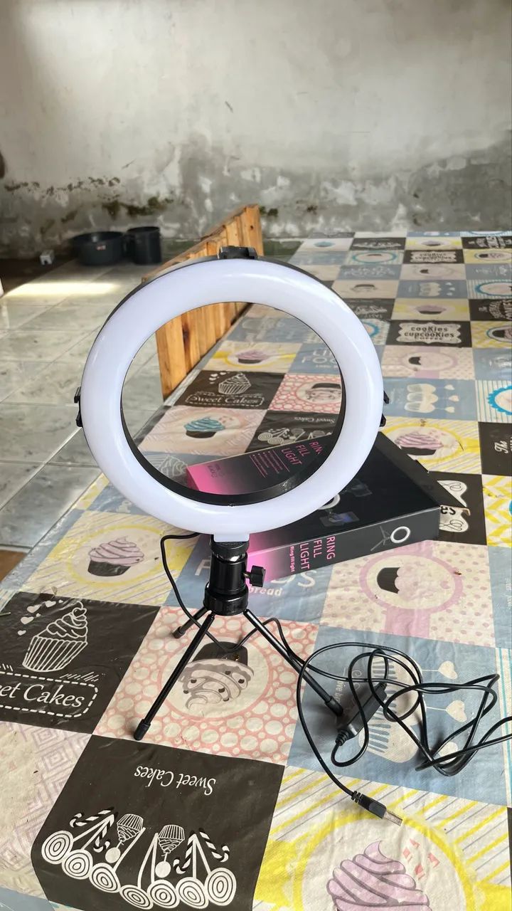 Ring light 20cm junto com tripé 17cm 