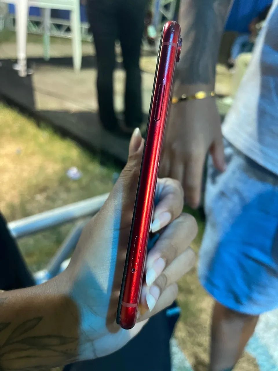 iPhone XR 128GB RED - Foto 3
