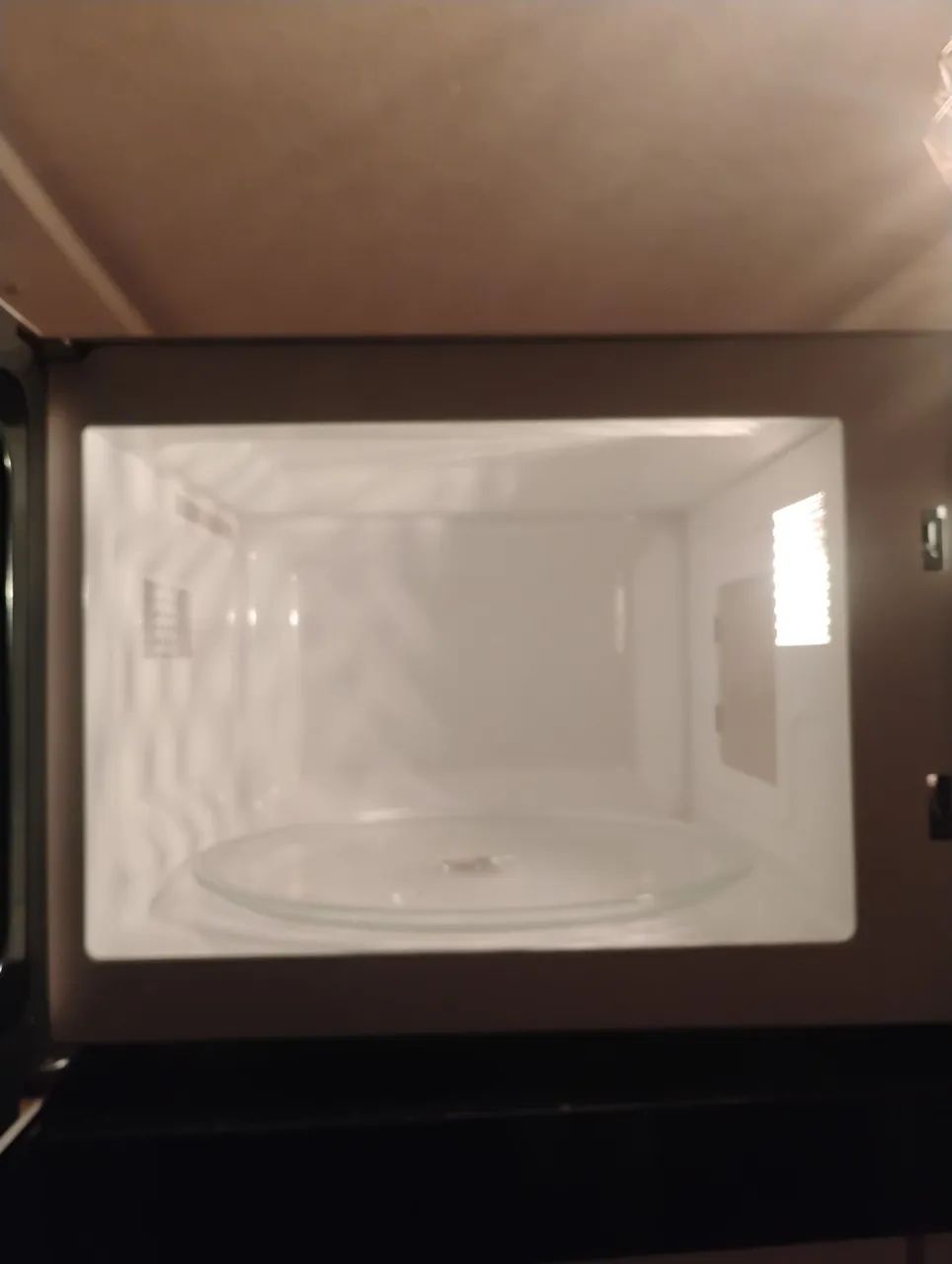 Microondas 20 litros 127 volts - Foto 4