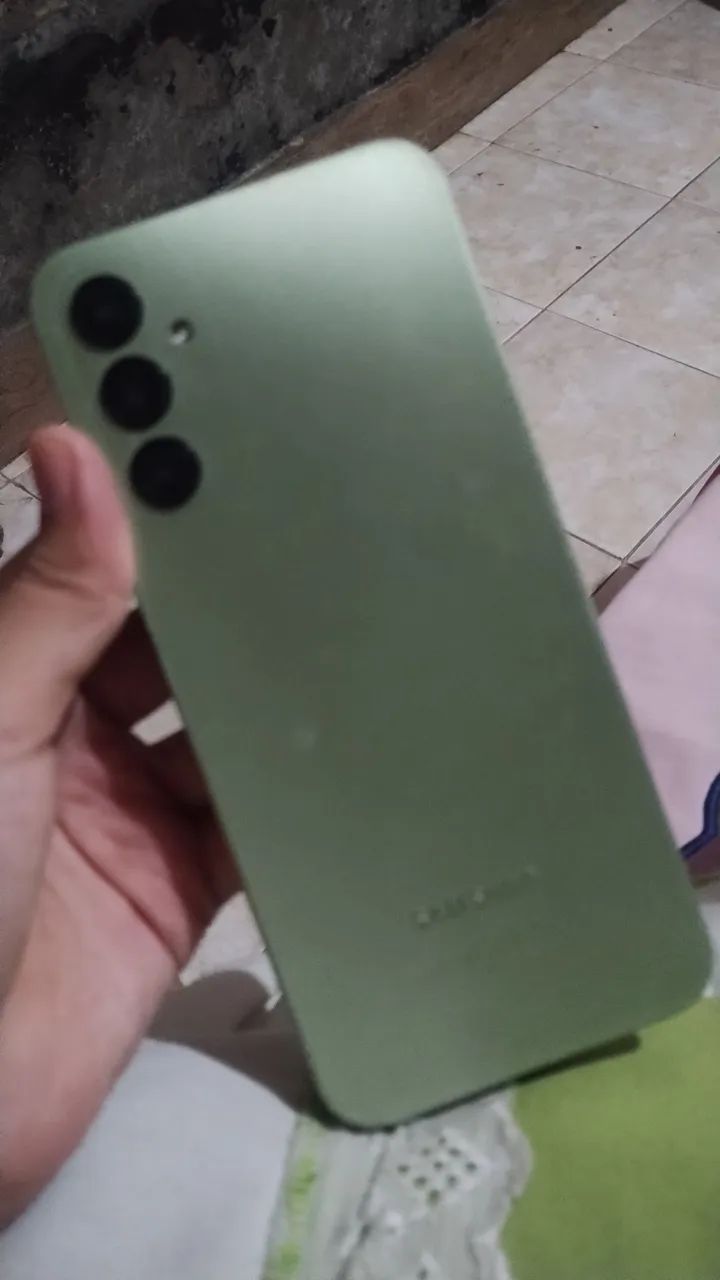 A14 5G com 128GB em ótimo estado 