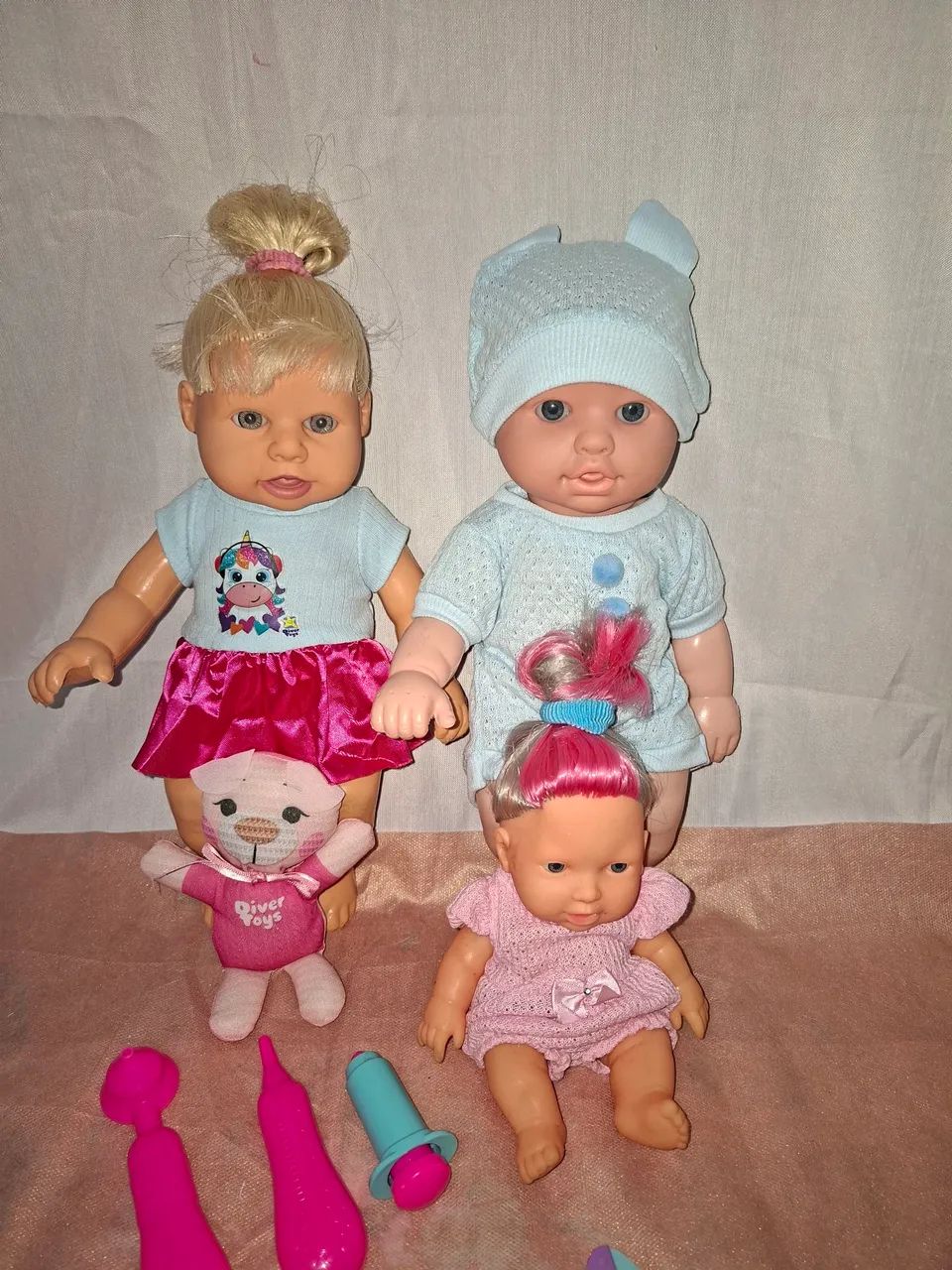 Kit Bonecas  casal e filha  + Acessórios  - Foto 5