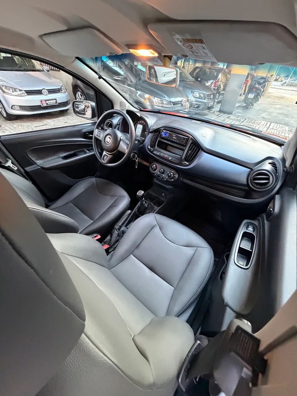 Fiat Uno Attractive 1.0 Flex 6V 5P 2017 - Foto 5