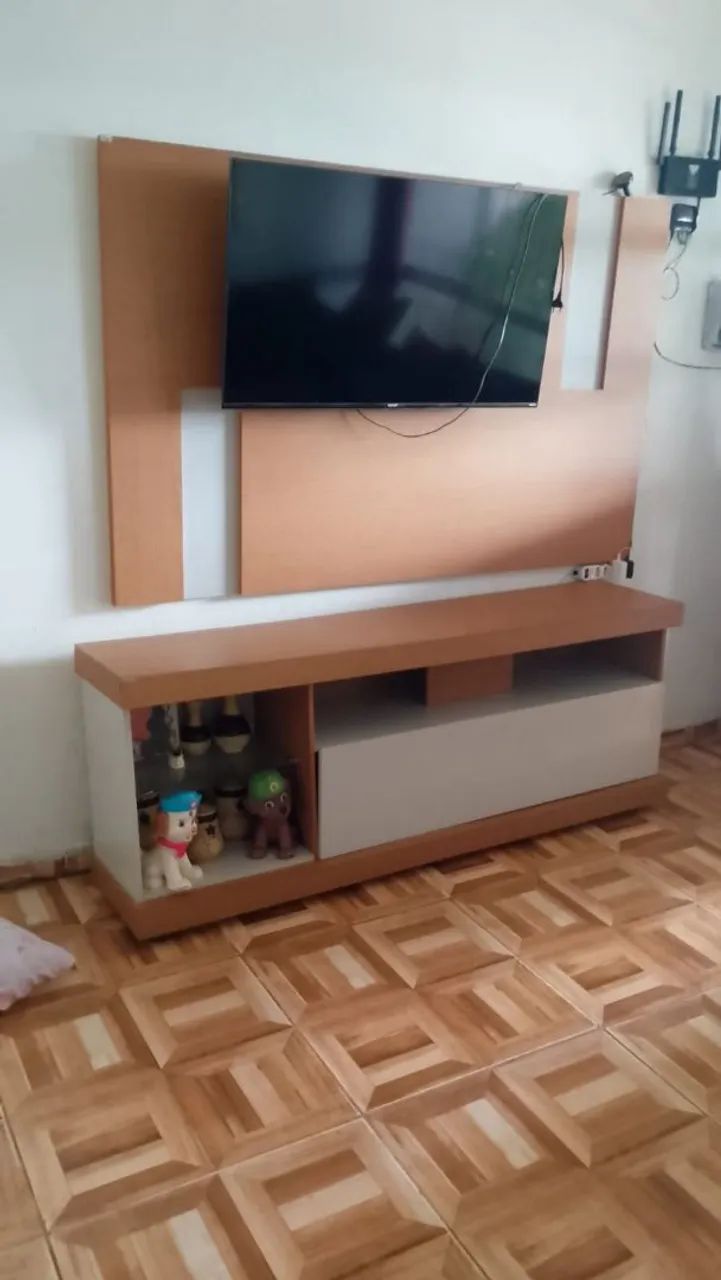 Vende-se raque com painel 