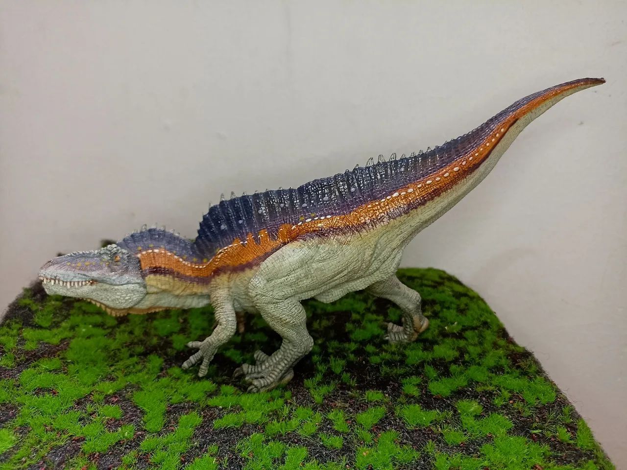 Jurassic world acrocanthosaurus papo