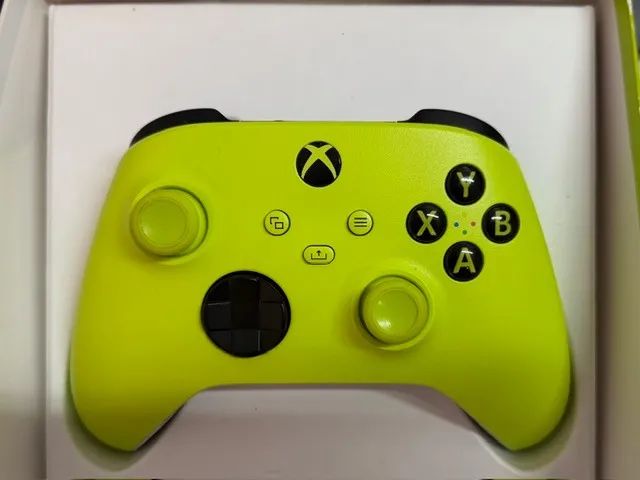 Controle Microsoft Series S/X e One Verde Electric Volt - Xbox