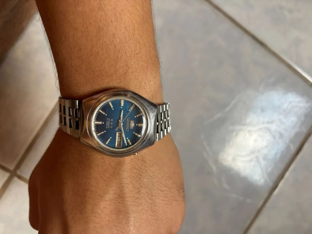 Orient 3 estrelas com mostrador azul bebê com azul marinho