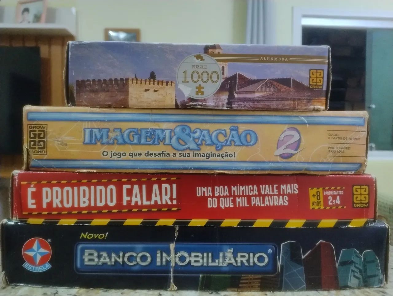 Jogos de tabuleiro, 10 reais cada