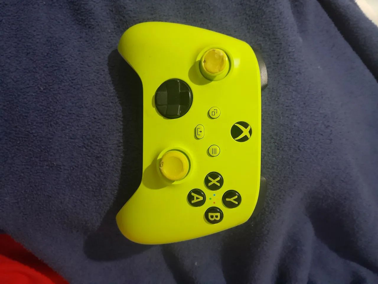 Controle xbox one series , funcionando perfeitamente.