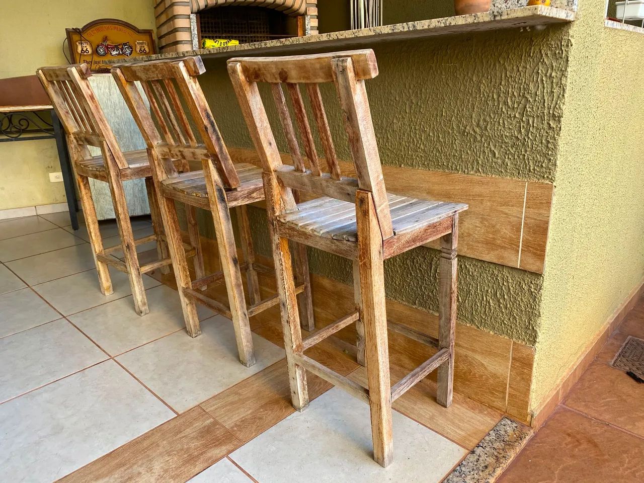 Banquetas de madeira maciça 