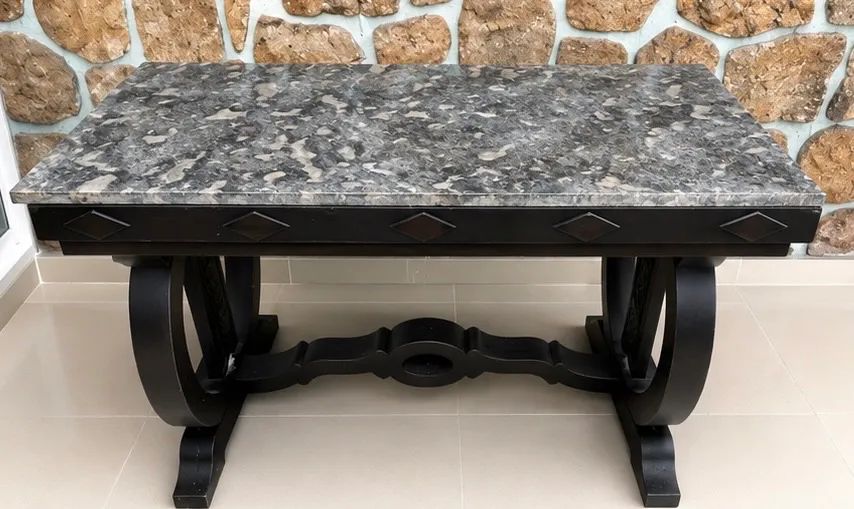 Mesa granito