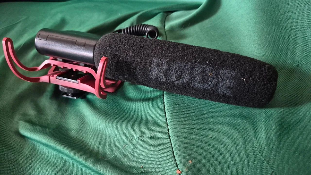 Microfone Rode videomic para câmeras 