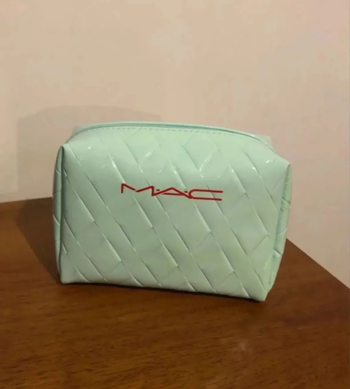 Necessaire 