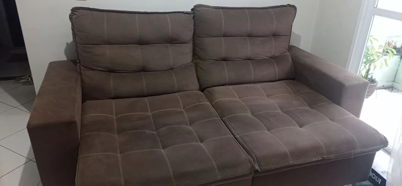 Sofa retrátil em otimo estado