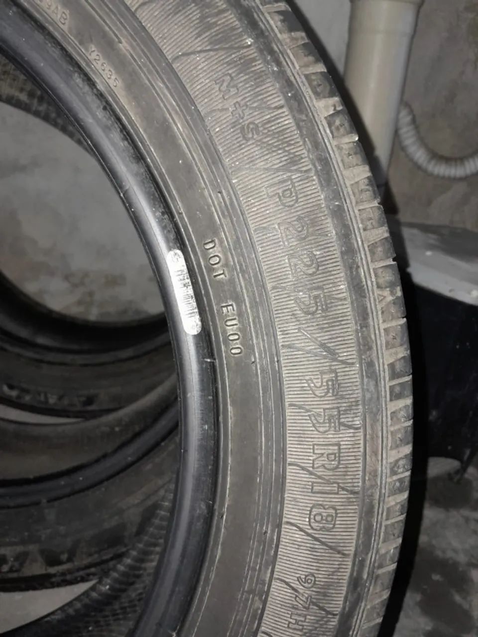 Pneu P225 / 55R18 Goodyear - Foto 5