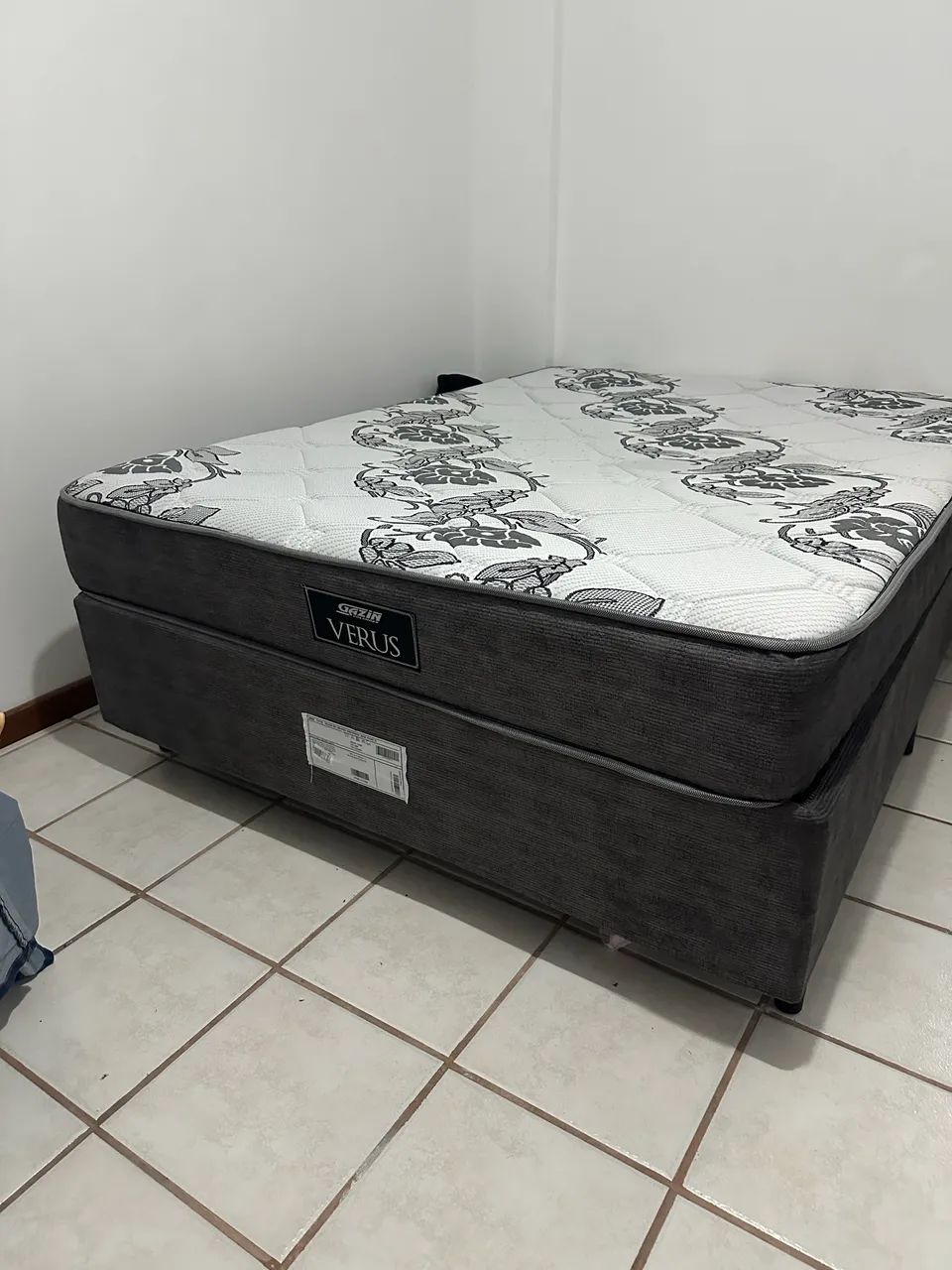 Cama casal com colchão  - Foto 2