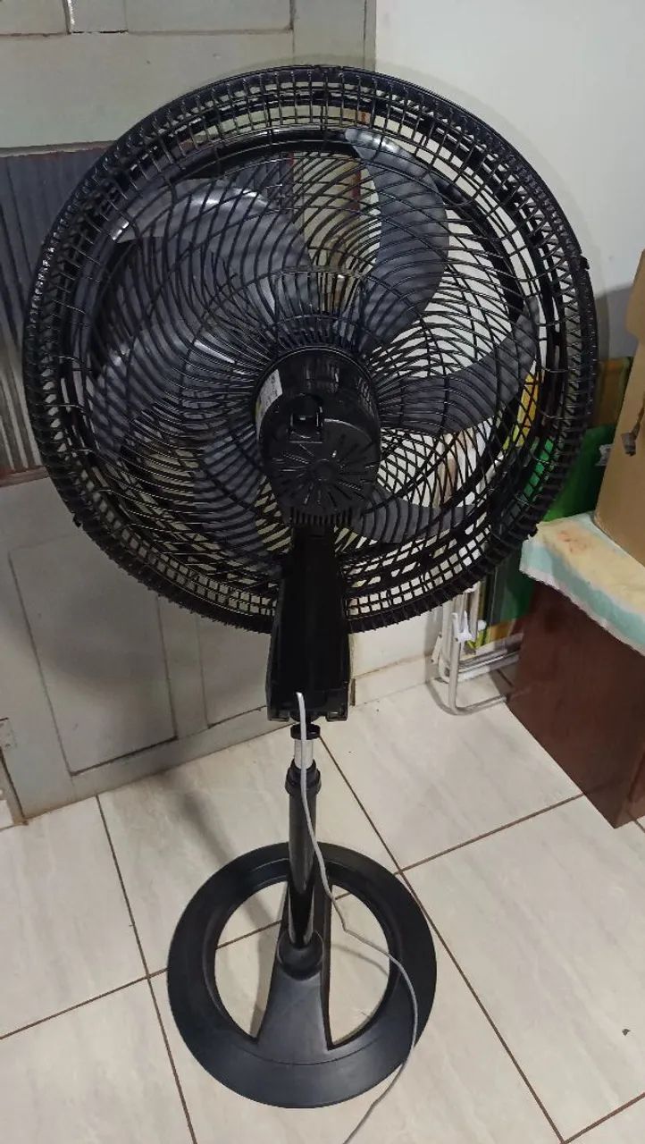 Vendo Britânia de coluna funcionando perfeitamente  - Foto 2