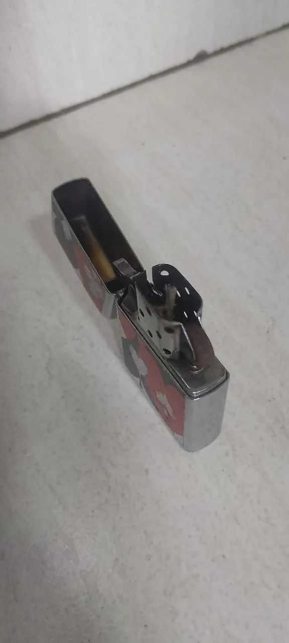 ZIPPO ORIGINAL USA - CARD SUITS ? - Foto 5