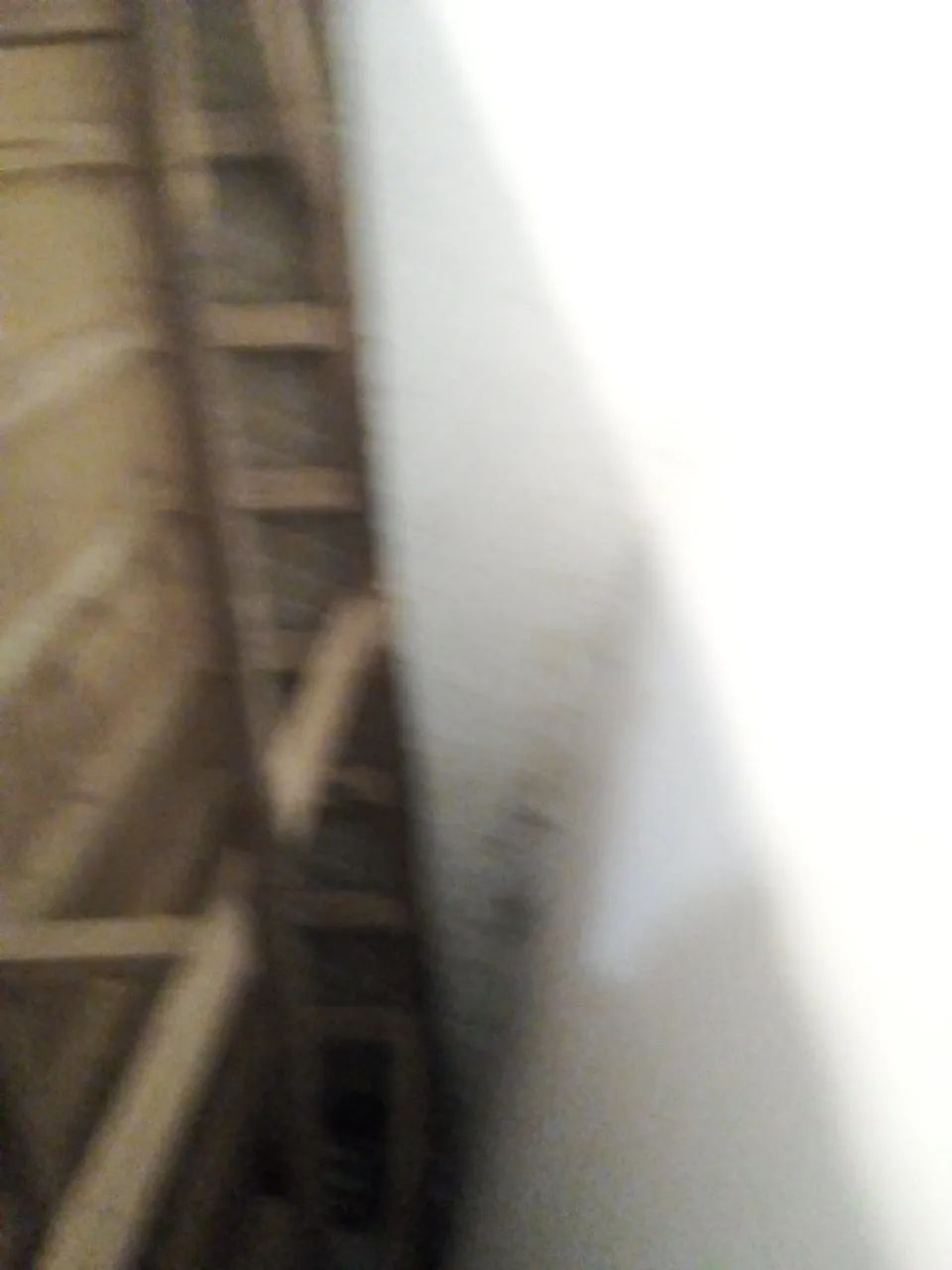 BASE DE CAMA CASAL BEM CONSERVADA E FORRADA ACOMPANHA OS PÉS  - Foto 2