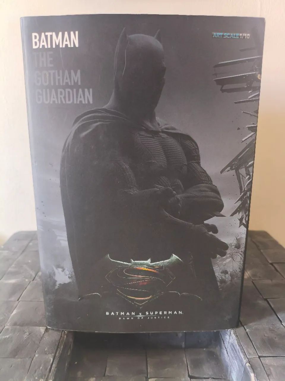 Iron Studios Batman (Batman Vs Superman) 1/10