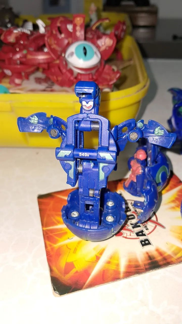 Bakugan Mega Brontes Aquos