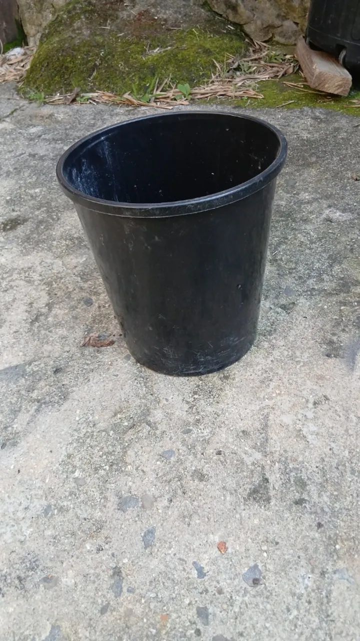 LIXEIRA COMUM PLÁSTICA 5L