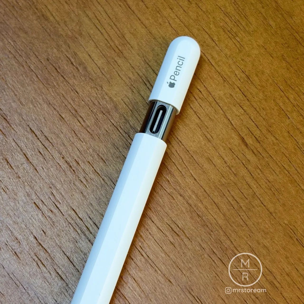 Apple Pencil USB-C / Garantia Apple até 17/03/2027 / Até 18x no