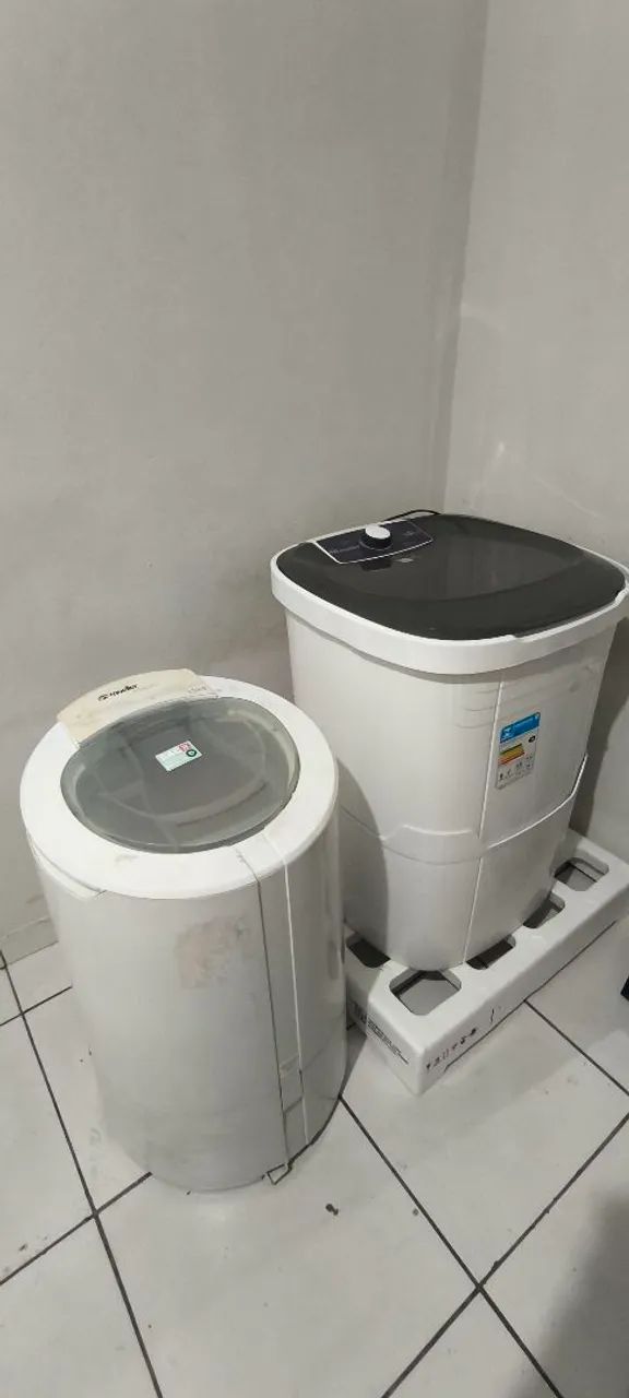 Máquina de lavar e centrifugadora 
