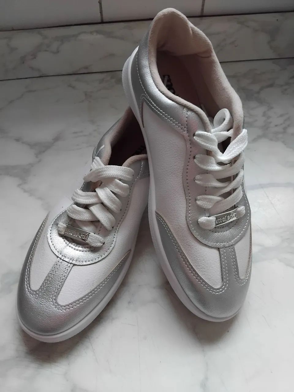 Tênis feminino Moleca, sem uso! Super confortável! - Foto 2