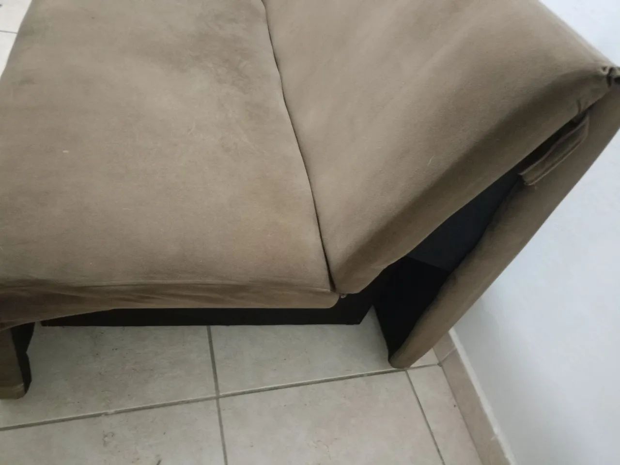 Brown Velvet Two-Seat Sofa Bed417563144220190721