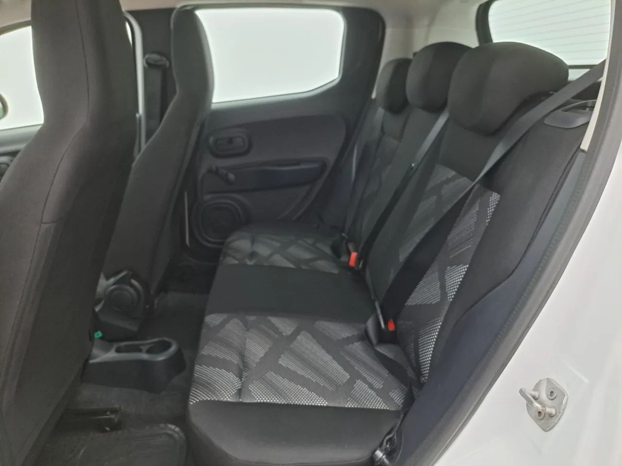 Fiat Mobi LIKE 1.0 Fire Flex 5p., foto 17 de 18