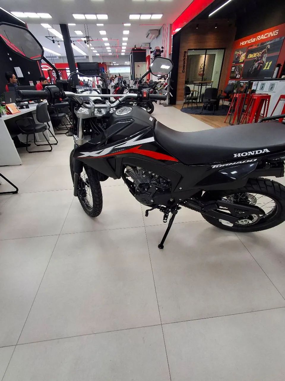 XR 300 TORNADO - Foto 4